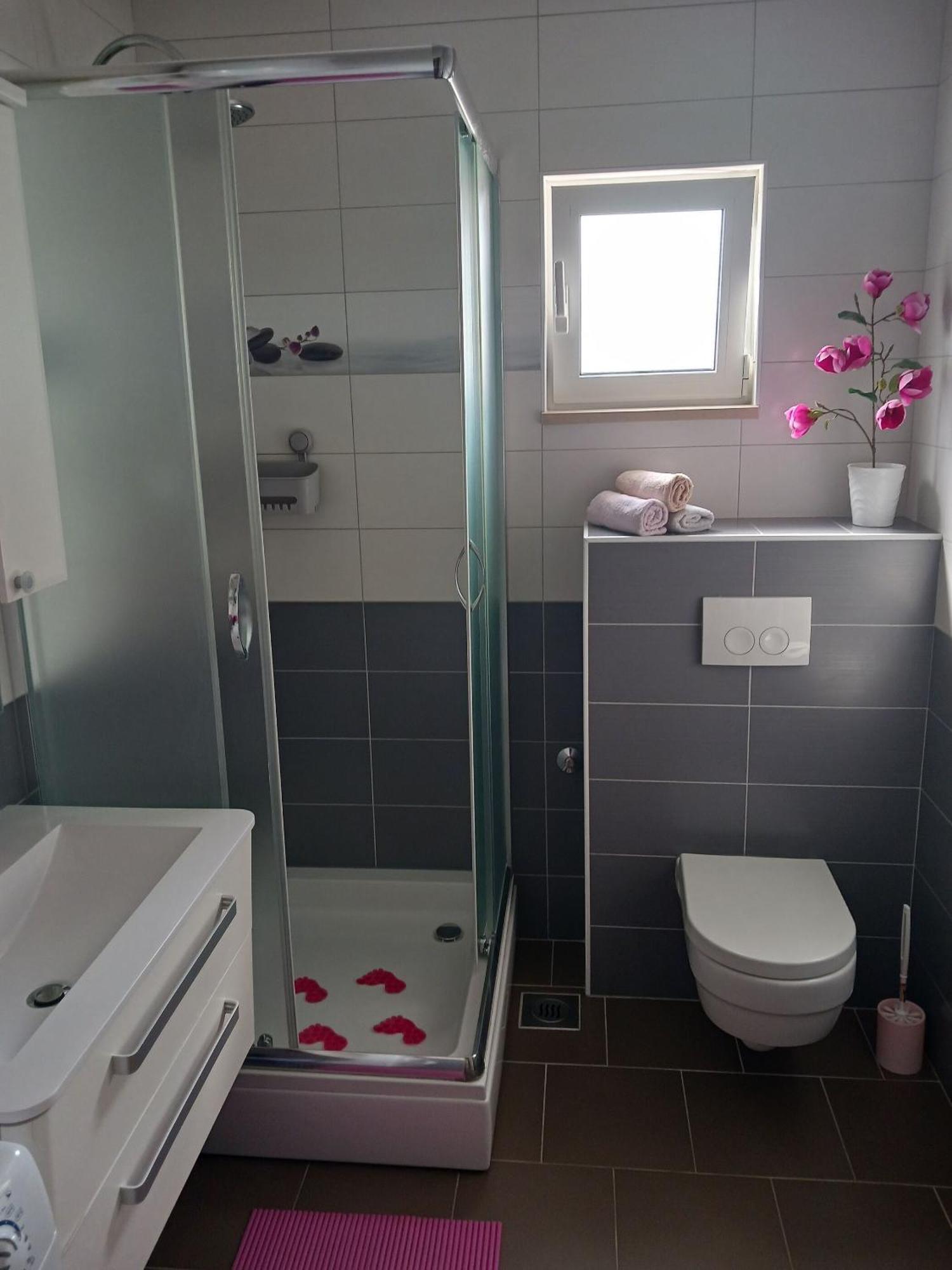 Apartments Marino - Near Family Friendly Beach 苏佩塔尔 外观 照片